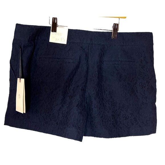 Lila Rose Womens Blue Lace Shorts Size 12 Floral Pattern Zip Closure - Picture 2 of 3